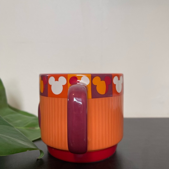 Mickey Mouse Memories Mug - Picture 3 of 7